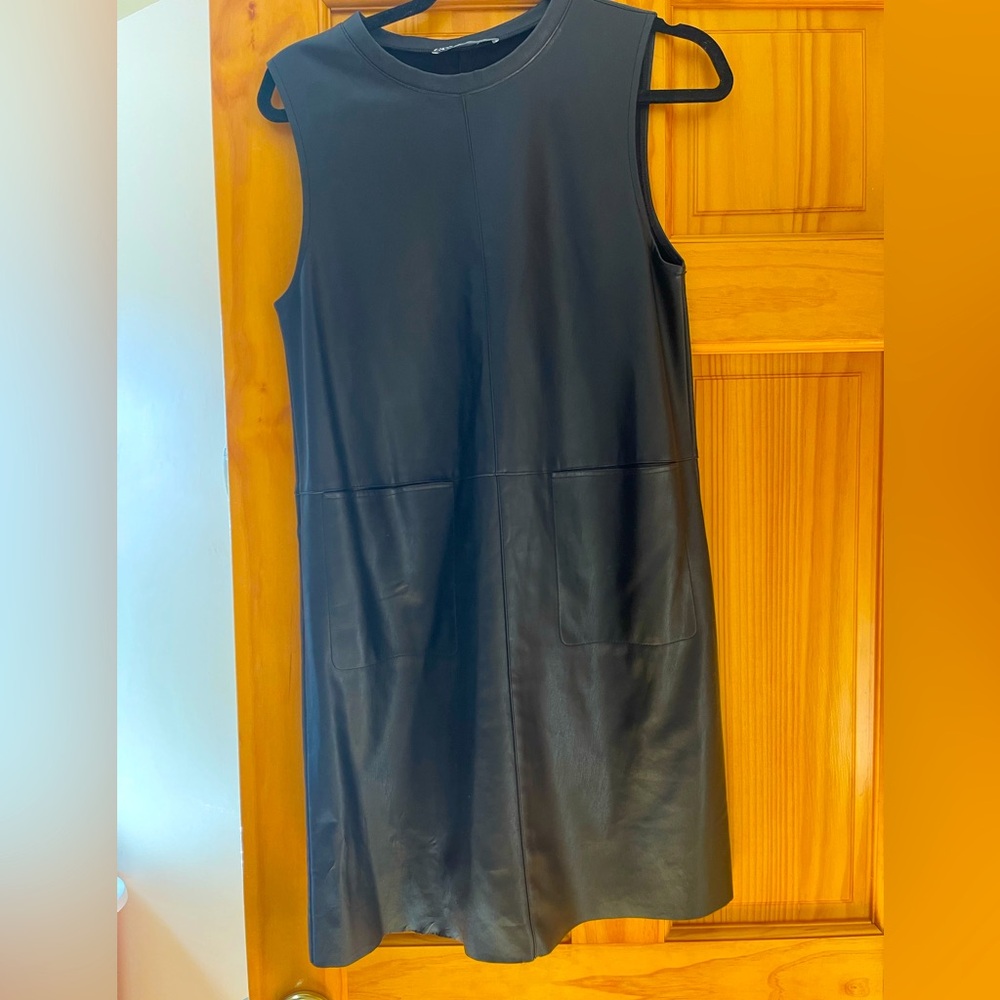Size small Zara faux leather black dress
Worn once